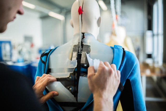 Crash Test 10 Giugno 2022 - manichini biofedeli per gli urti auto-moto