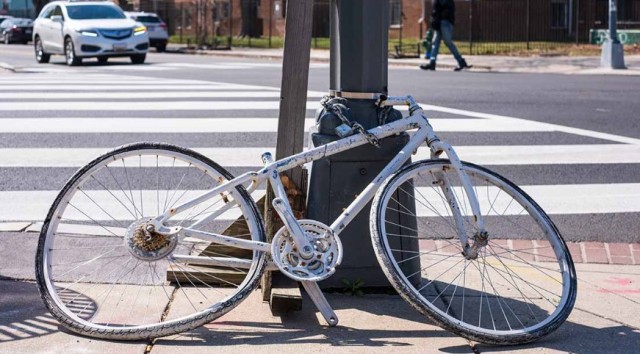 IIHS: fatori di lesività per i ciclisti negli urti tra bici e SUV