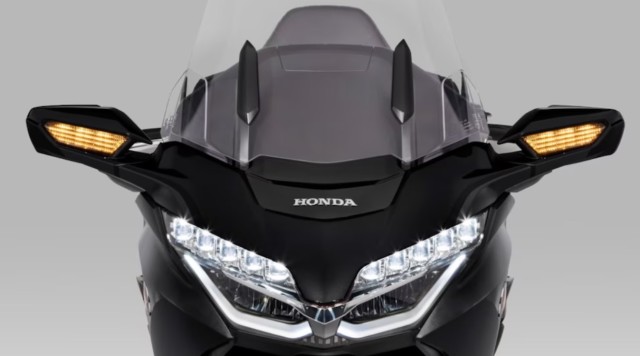 Fattore umano: da Honda un'innovativo sistema di illuminazione per agevolare l'avvistamento dei motocicli